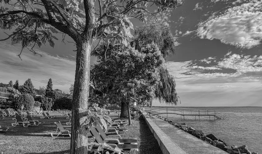Vil�gos Hotel Balatonvil�gos - Kedvezm�nyes �r csal�dok r�sz�reak f�lpanzi�s ell�t�ssal (min. 2 �j)