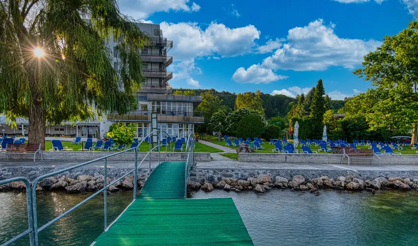 Vil�gos Hotel Balatonvil�gos - Balatoni Vak�ci� Reggelivel (min. 2 �j)