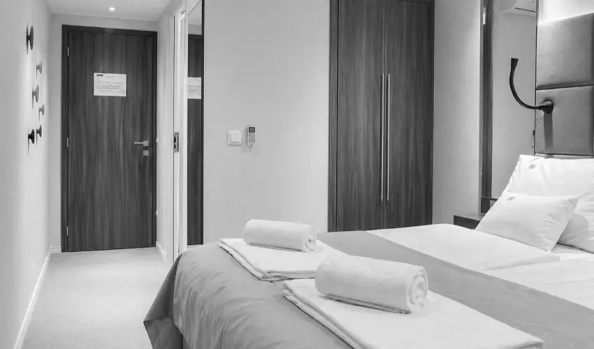 Vil�gos Hotel Balatonvil�gos - Kedvezm�nyes �r csal�dok r�sz�reak f�lpanzi�s ell�t�ssal (min. 2 �j)