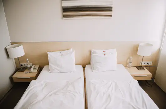 Wabi Hotel - Kedvezmnyes r csaldok rszreak reggelis elltssal 