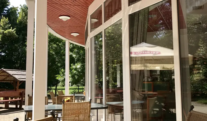 Well Hotel Harkány - Kedvezményes ár családok részéreak félpanziós ellátással (1 éjtől)