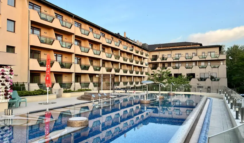 Hotel Wellamarin Zamrdi - Wella's Eve a PartOn Bisztrban (4 jszaka)