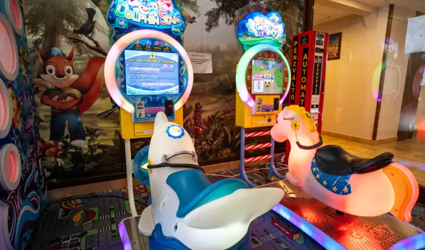 Wellness Hotel Gyula Gyula - Kedvezm�nyes �r csal�dok r�sz�re (1 �jt�l)