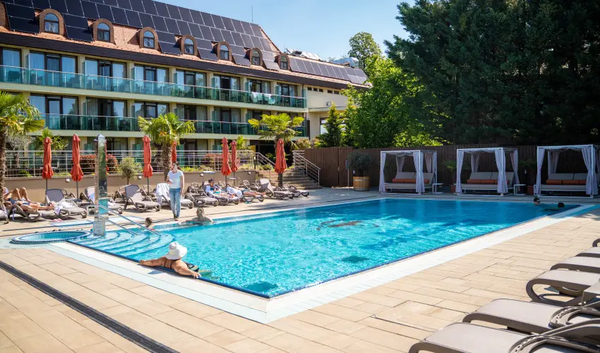 Wellness Hotel Gyula Gyula - Kedvezm�nyes �r csal�dok r�sz�re (1 �jt�l)