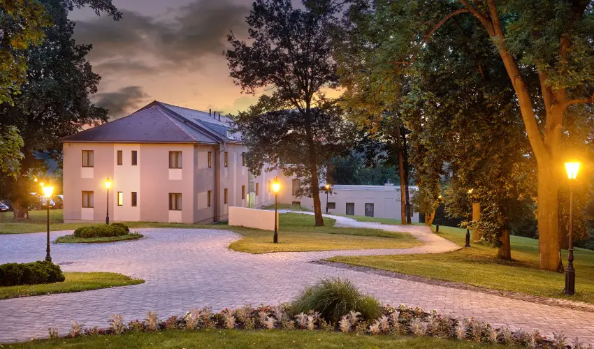 La Contessa Kast�lyhotel Szilv�sv�rad - Early bird �r f�lpanzi�val (1 �jt�l)