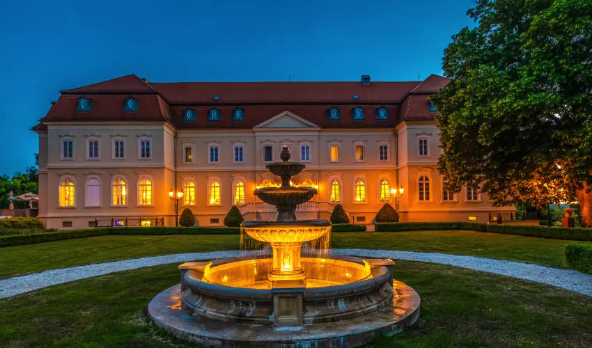 La Contessa Kast�lyhotel Szilv�sv�rad - Early bird �r f�lpanzi�val (1 �jt�l)