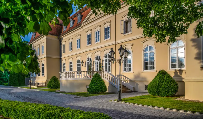 La Contessa Kast�lyhotel Szilv�sv�rad - Early bird �r f�lpanzi�val (1 �jt�l)