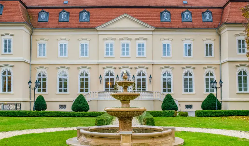 La Contessa Kast�lyhotel Szilv�sv�rad - Early bird �r f�lpanzi�val (1 �jt�l)