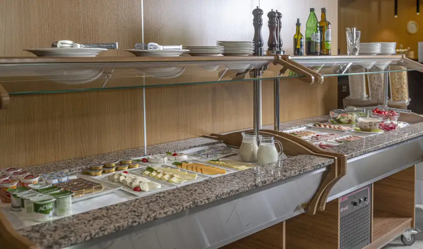 Willis Hotel Business & Wellness Zalaegerszeg - Kedvezmnyes r csaldok rszreak flpanzis elltssal (1 jtl)