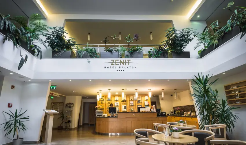 Zenit Hotel Balaton Vonyarcvashegy - Kedvezményes ár családok részéreak reggelis ellátással (1 éjtől)