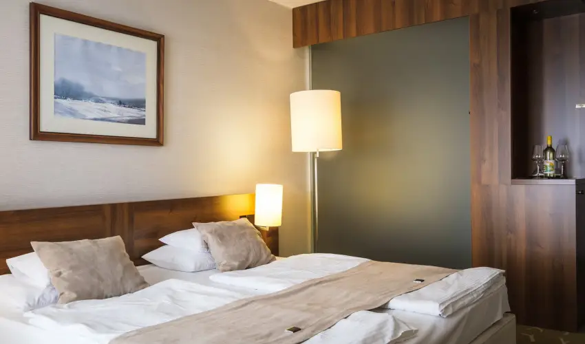 Zenit Hotel Balaton Vonyarcvashegy - Kedvezményes ár családok részéreak reggelis ellátással (1 éjtől)