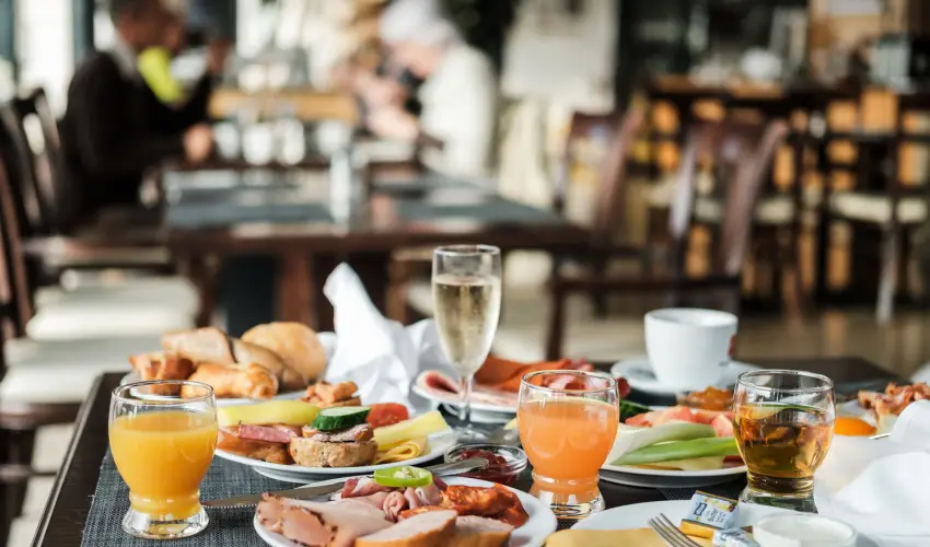 Zenit Hotel Balaton Vonyarcvashegy - Kedvezményes ár családok részéreak reggelis ellátással (1 éjtől)