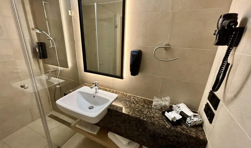 Zenit Hotel Balaton Vonyarcvashegy - Kedvezményes ár családok részéreak reggelis ellátással (1 éjtől)