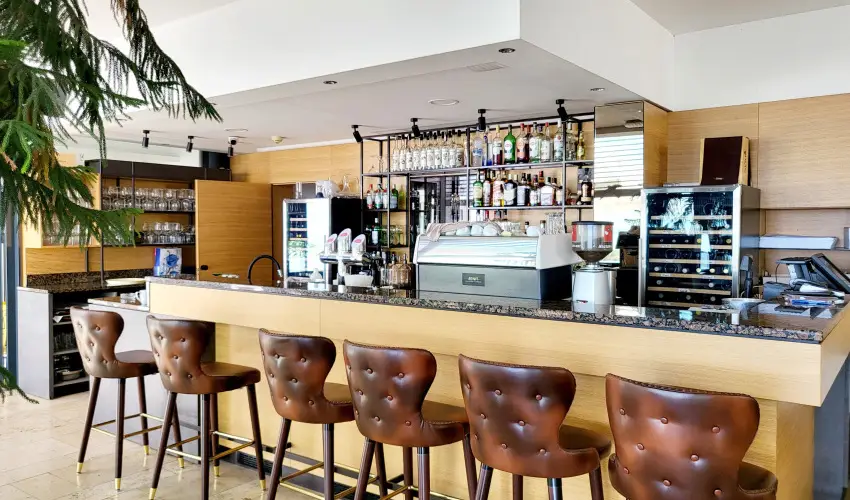 Zenit Hotel Balaton Vonyarcvashegy - Kedvezményes ár családok részéreak reggelis ellátással (1 éjtől)