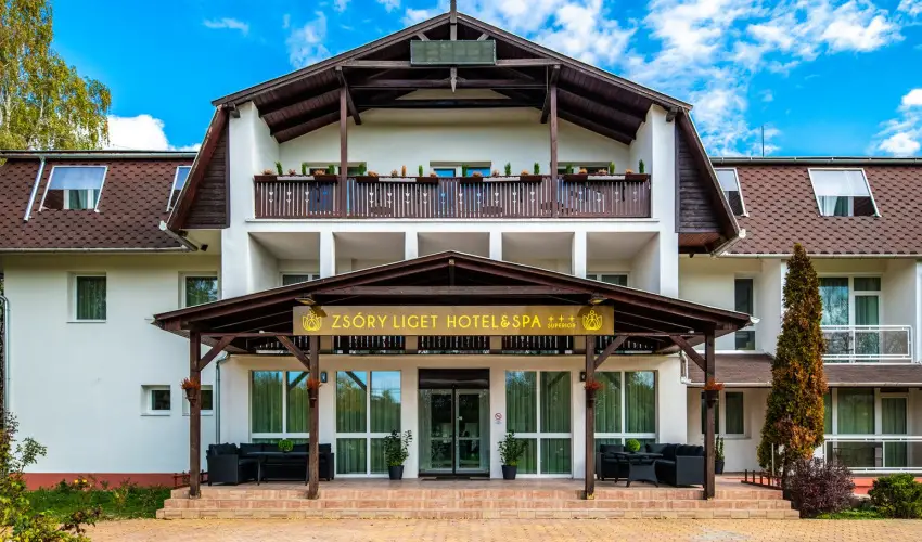 Zsry Liget Hotel & Spa Mezkvesd - Kedvezmnyes r csaldok rszreak (1 jtl)